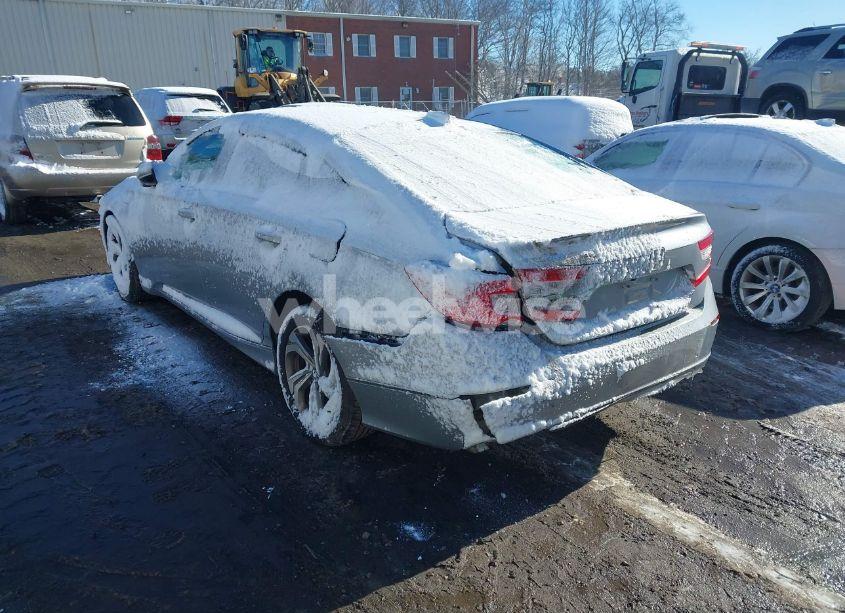 Photo 3 of 2018 Honda Accord EX-L (VIN 1HGCV1F58JA217042)