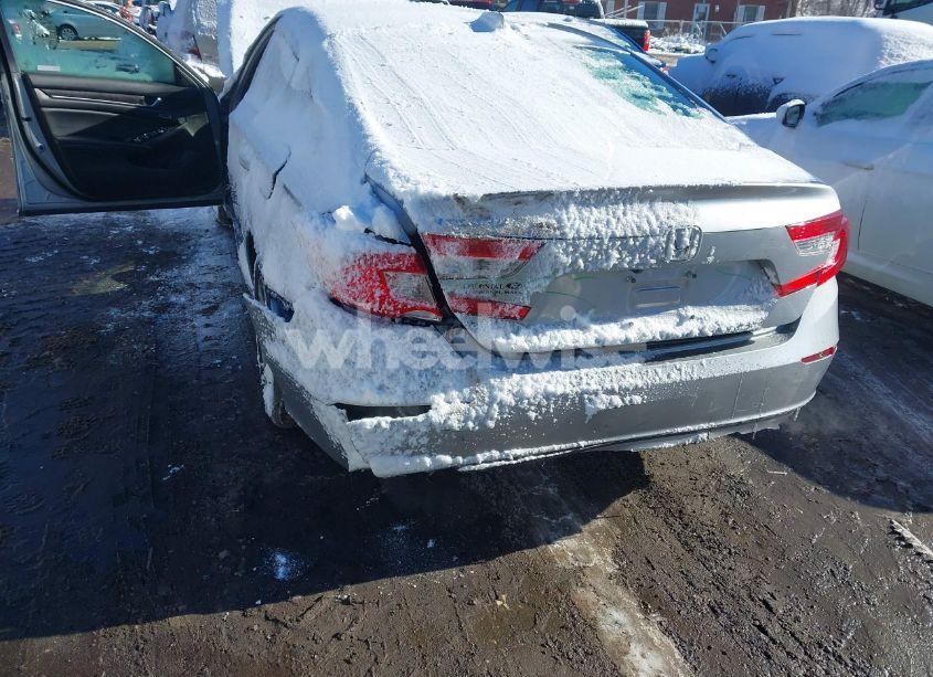 Photo 6 of 2018 Honda Accord EX-L (VIN 1HGCV1F58JA217042)