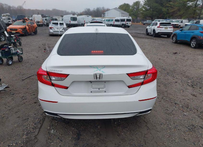 Photo 15 of 2018 Honda Accord EX-L (VIN 1HGCV1F58JA229806)