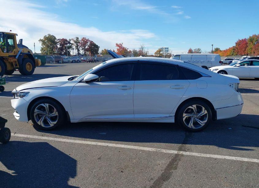 Photo 14 of 2019 Honda Accord EX-L (VIN 1HGCV1F58KA073512)