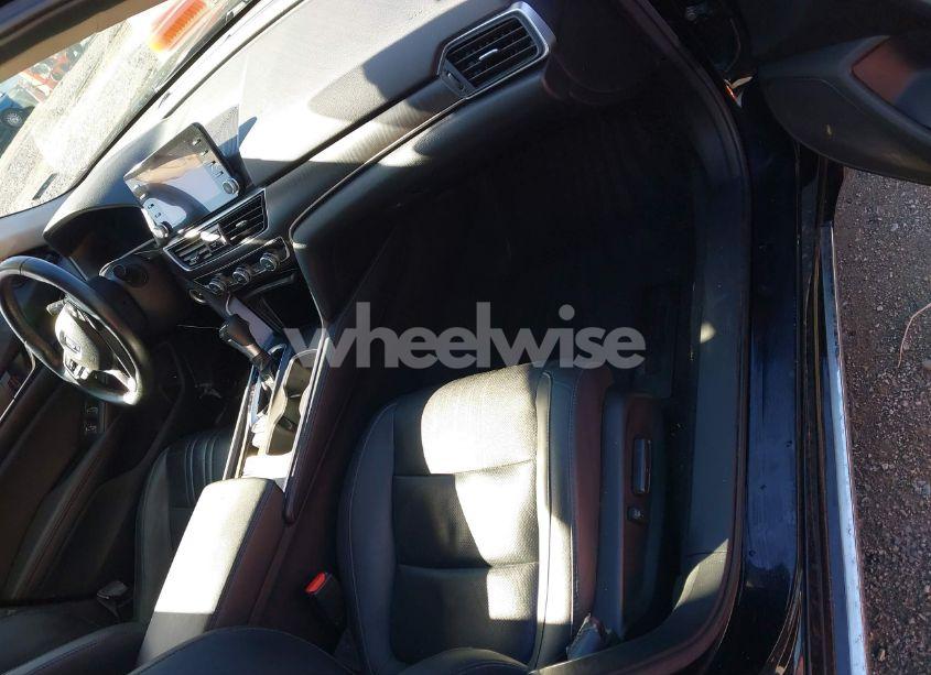 Photo 5 of 2021 Honda Accord EX-L (VIN 1HGCV1F58MA060665)