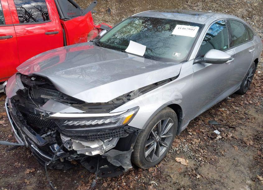 Photo 2 of 2022 Honda Accord EX-L (VIN 1HGCV1F58NA039574)