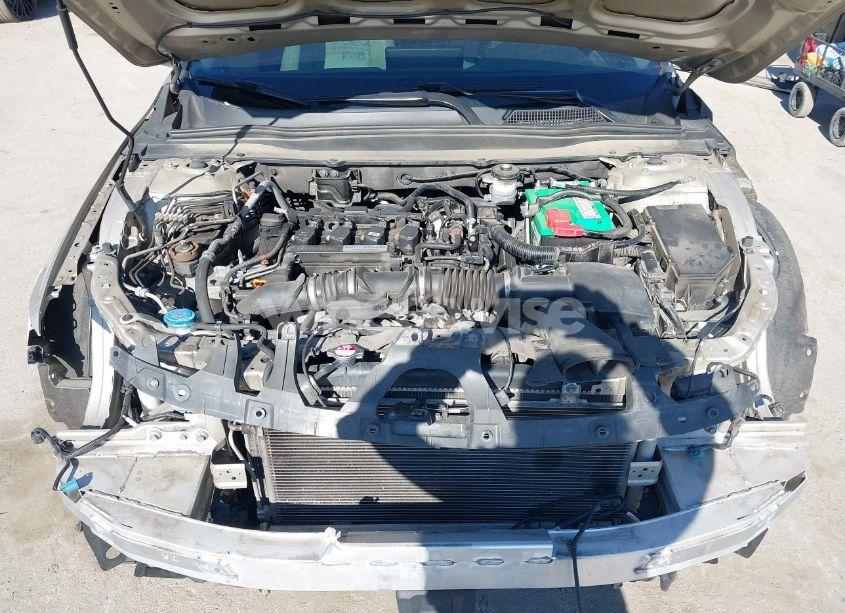 Photo 10 of 2018 Honda Accord EX-L (VIN 1HGCV1F59JA130122)