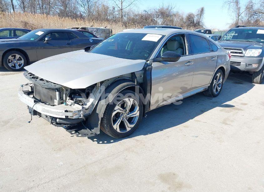 Photo 2 of 2018 Honda Accord EX-L (VIN 1HGCV1F59JA130122)