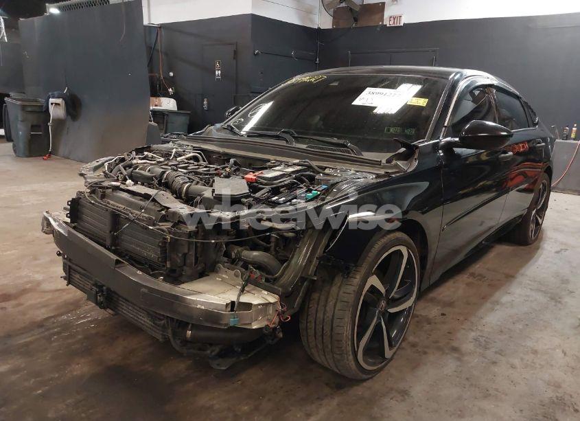 Photo 2 of 2018 Honda Accord EX-L (VIN 1HGCV1F59JA171527)