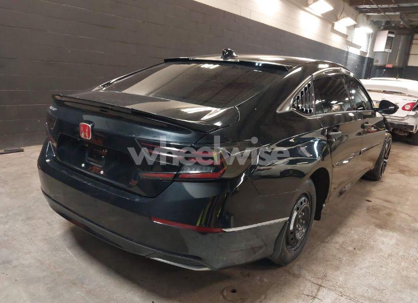 Photo 4 of 2018 Honda Accord EX-L (VIN 1HGCV1F59JA171527)