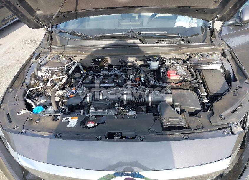 Photo 10 of 2019 Honda Accord EX-L (VIN 1HGCV1F59KA111071)