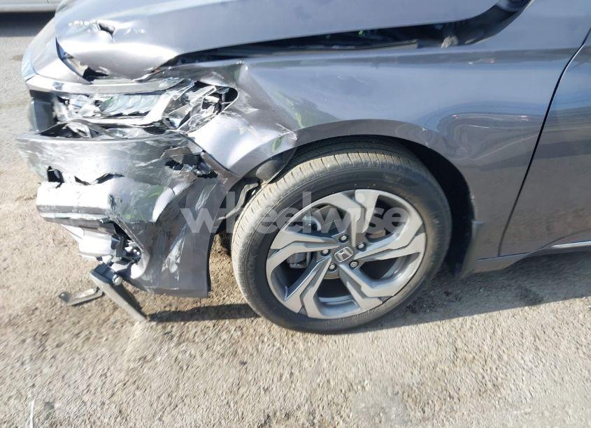 Photo 6 of 2019 Honda Accord EX-L (VIN 1HGCV1F59KA111071)