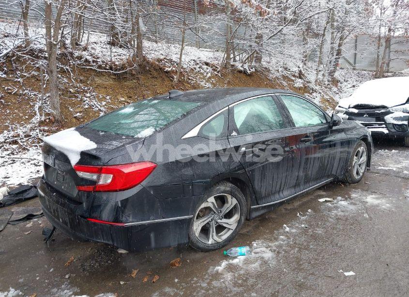 Photo 4 of 2018 Honda Accord EX-L (VIN 1HGCV1F5XJA116844)