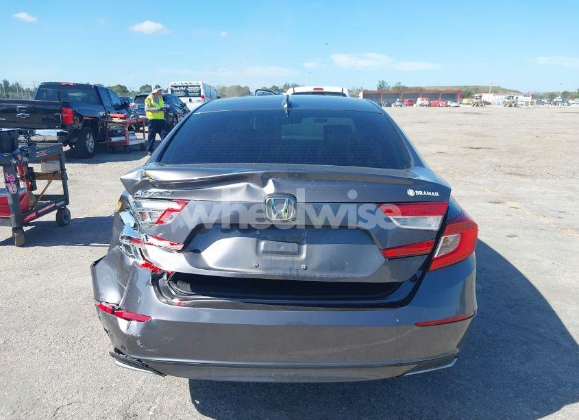 Photo 16 of 2019 Honda Accord EX-L (VIN 1HGCV1F5XKA126744)