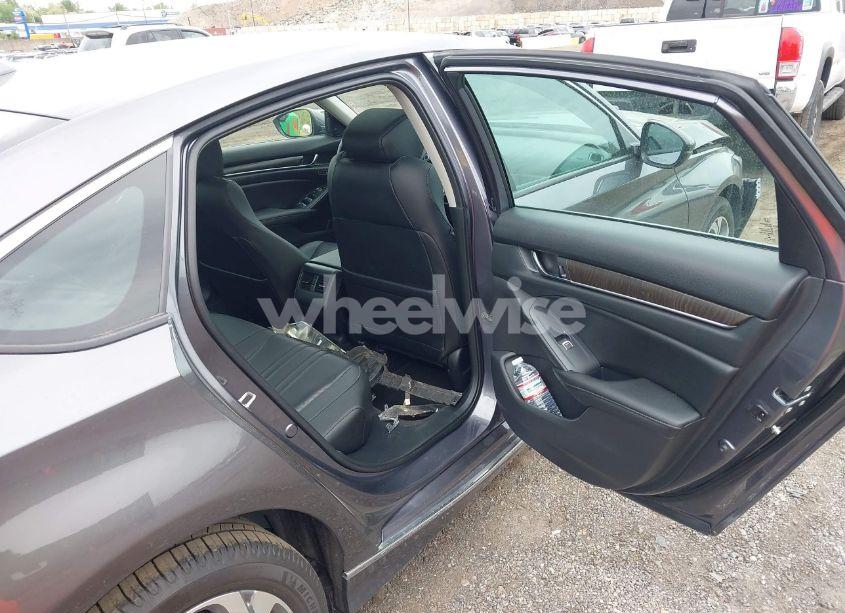 Photo 8 of 2020 Honda Accord EX-L (VIN 1HGCV1F5XLA074985)