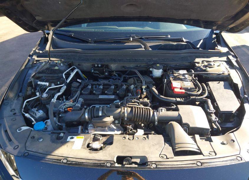 Photo 10 of 2018 Honda Accord EX-L (VIN 1HGCV1F60JA162644)