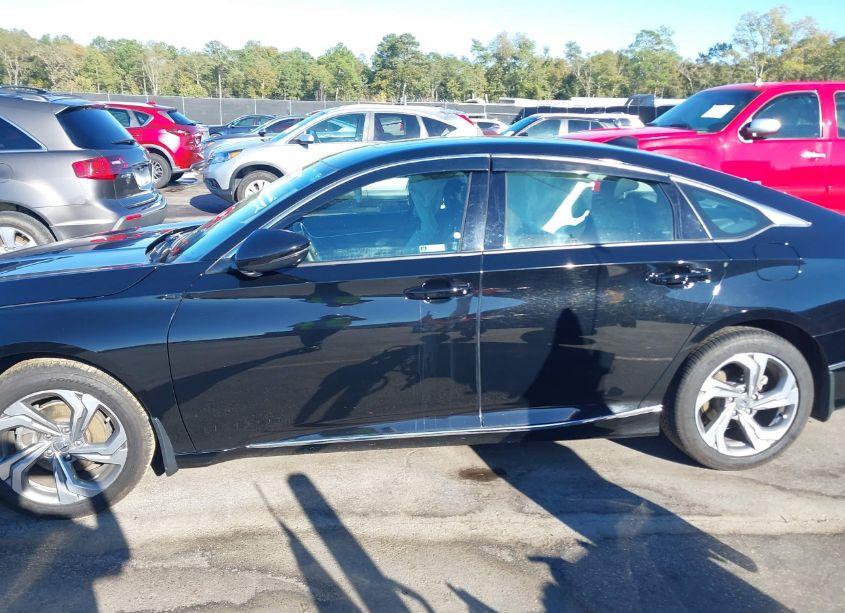 Photo 14 of 2018 Honda Accord EX-L (VIN 1HGCV1F60JA162644)