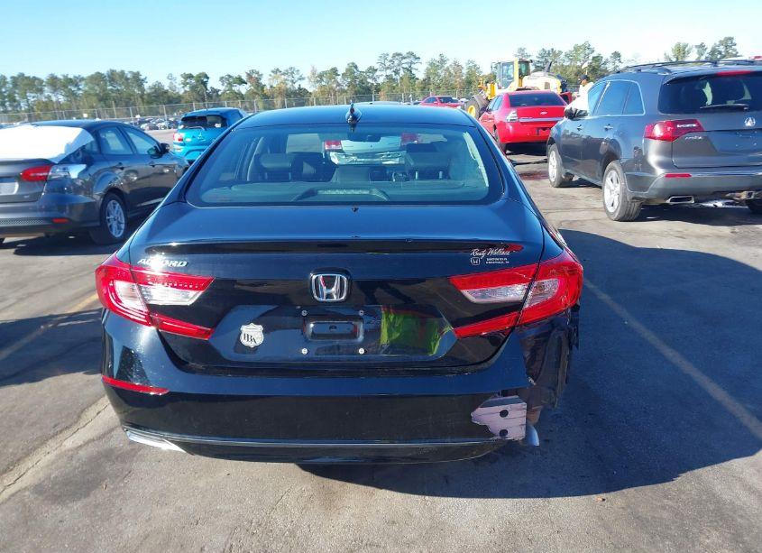 Photo 16 of 2018 Honda Accord EX-L (VIN 1HGCV1F60JA162644)