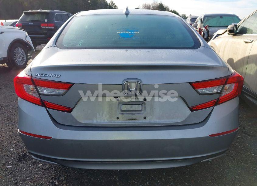 Photo 17 of 2018 Honda Accord EX-L (VIN 1HGCV1F63JA020868)