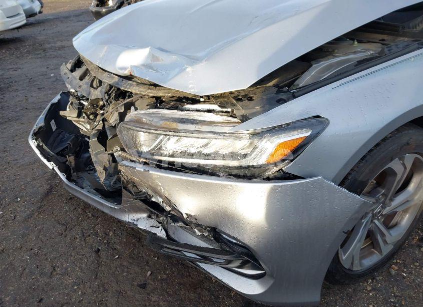 Photo 20 of 2018 Honda Accord EX-L (VIN 1HGCV1F63JA020868)