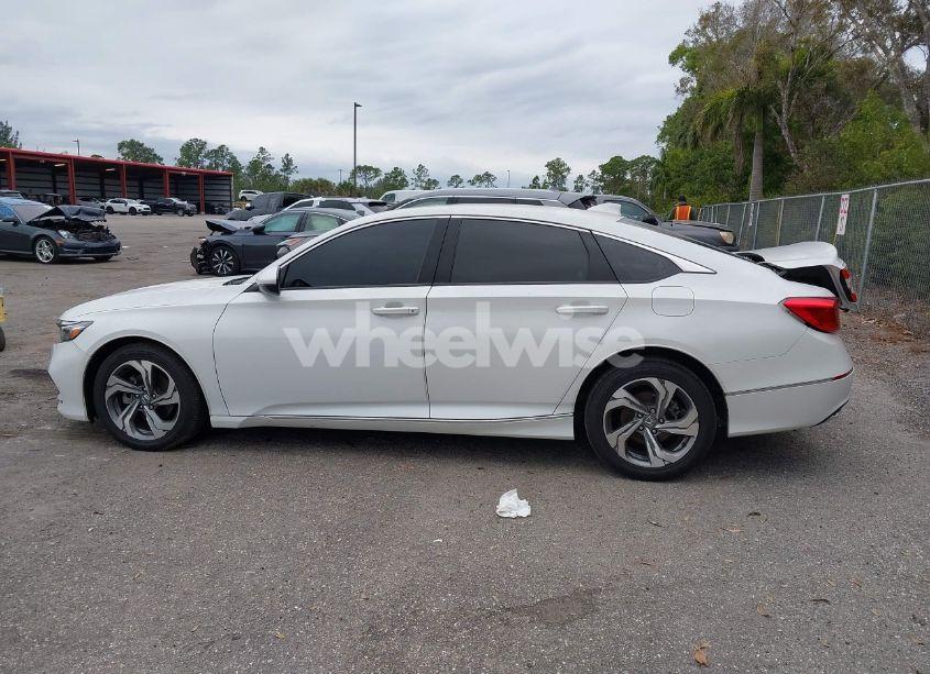 Photo 14 of 2018 Honda Accord EX-L (VIN 1HGCV1F63JA118380)