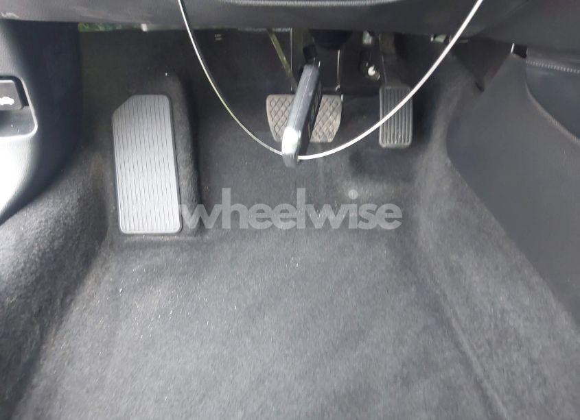 Photo 11 of 2018 Honda Accord EX-L (VIN 1HGCV1F63JA135776)