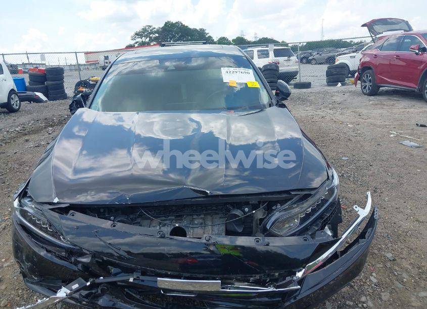 Photo 12 of 2018 Honda Accord EX-L (VIN 1HGCV1F63JA135776)