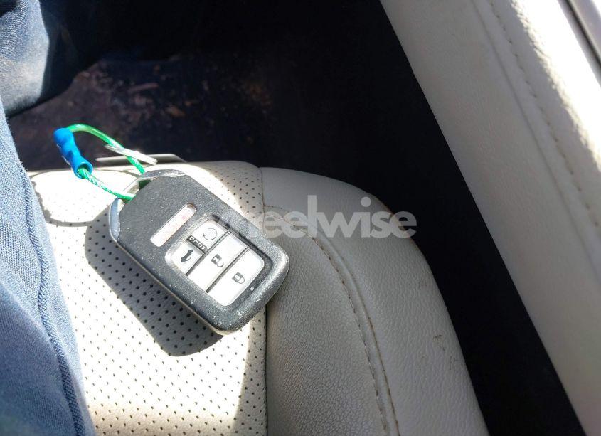 Photo 11 of 2018 Honda Accord EX-L (VIN 1HGCV1F63JA164811)