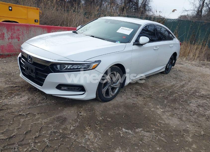 Photo 2 of 2018 Honda Accord EX-L (VIN 1HGCV1F65JA104013)