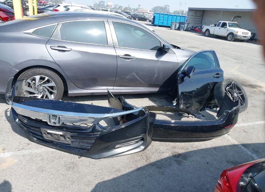 Photo 12 of 2018 Honda Accord EX-L (VIN 1HGCV1F66JA016961)
