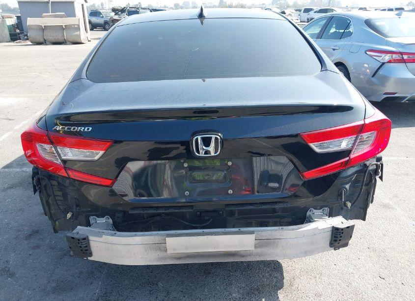 Photo 17 of 2018 Honda Accord EX-L (VIN 1HGCV1F66JA016961)
