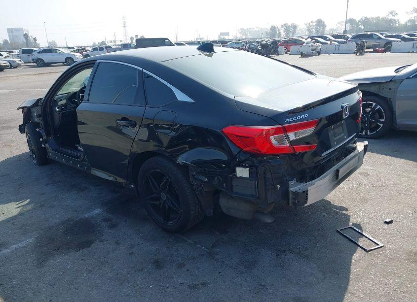 Photo 3 of 2018 Honda Accord EX-L (VIN 1HGCV1F66JA016961)