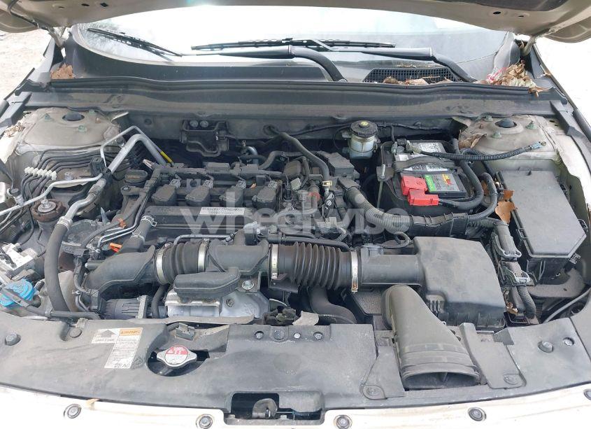 Photo 10 of 2018 Honda Accord EX-L (VIN 1HGCV1F66JA093734)