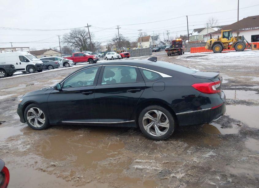 Photo 14 of 2018 Honda Accord EX-L (VIN 1HGCV1F68JA093783)