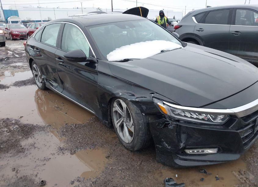 Photo 6 of 2018 Honda Accord EX-L (VIN 1HGCV1F68JA093783)