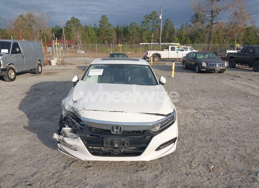 Photo 12 of 2018 Honda Accord EX-L (VIN 1HGCV1F69JA011186)