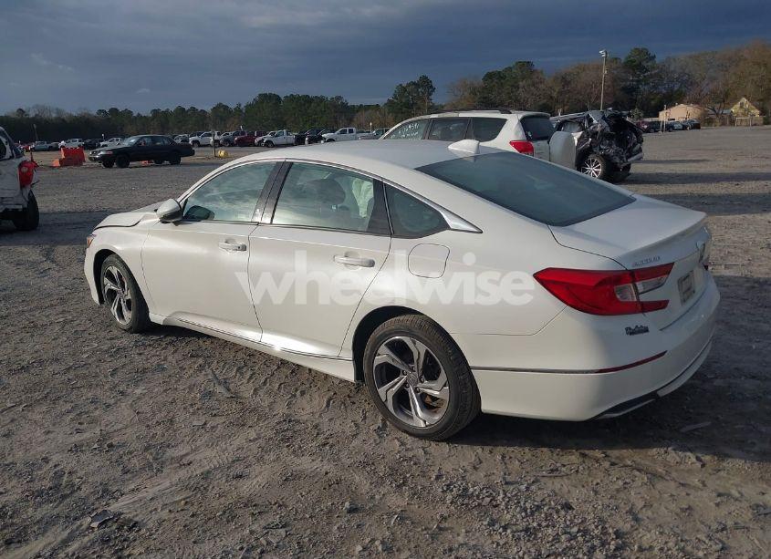 Photo 3 of 2018 Honda Accord EX-L (VIN 1HGCV1F69JA011186)