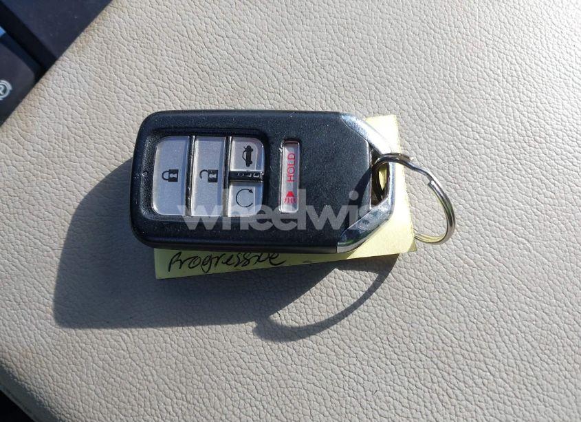 Photo 11 of 2018 Honda Accord TOURING (VIN 1HGCV1F92JA004106)