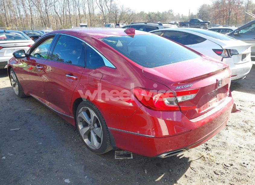 Photo 3 of 2018 Honda Accord TOURING (VIN 1HGCV1F92JA004106)
