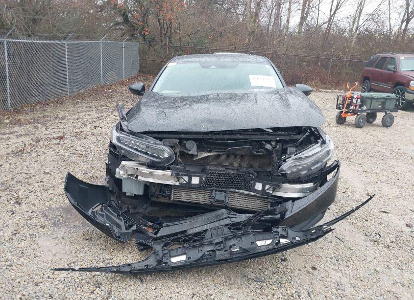 Photo 12 of 2018 Honda Accord TOURING (VIN 1HGCV1F93JA026275)