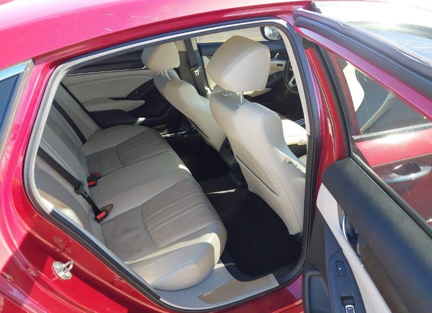 Photo 8 of 2018 Honda Accord TOURING (VIN 1HGCV1F93JA056697)