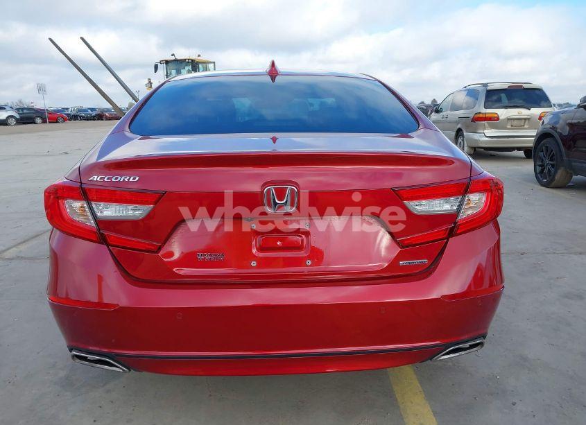 Photo 16 of 2018 Honda Accord TOURING (VIN 1HGCV1F93JA165709)