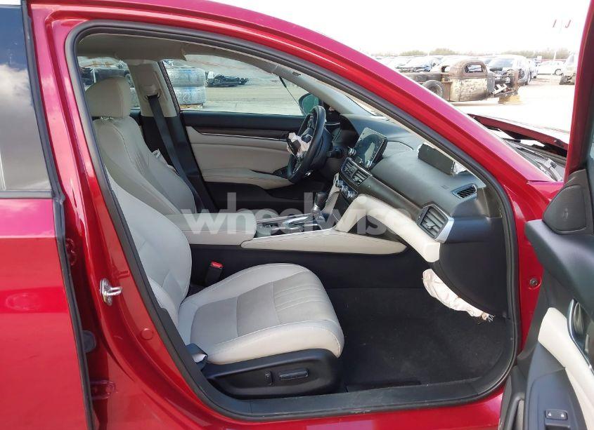 Photo 5 of 2018 Honda Accord TOURING (VIN 1HGCV1F93JA165709)