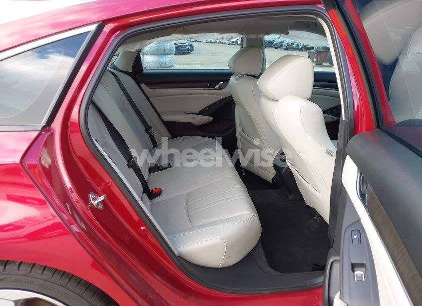 Photo 8 of 2018 Honda Accord TOURING (VIN 1HGCV1F93JA165709)