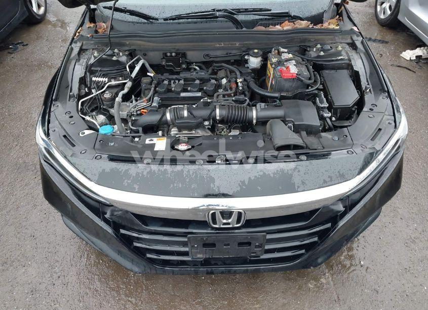 Photo 10 of 2018 Honda Accord TOURING (VIN 1HGCV1F94JA099221)