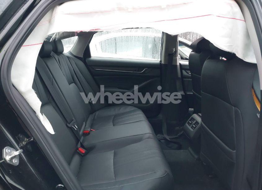 Photo 8 of 2018 Honda Accord TOURING (VIN 1HGCV1F94JA099221)