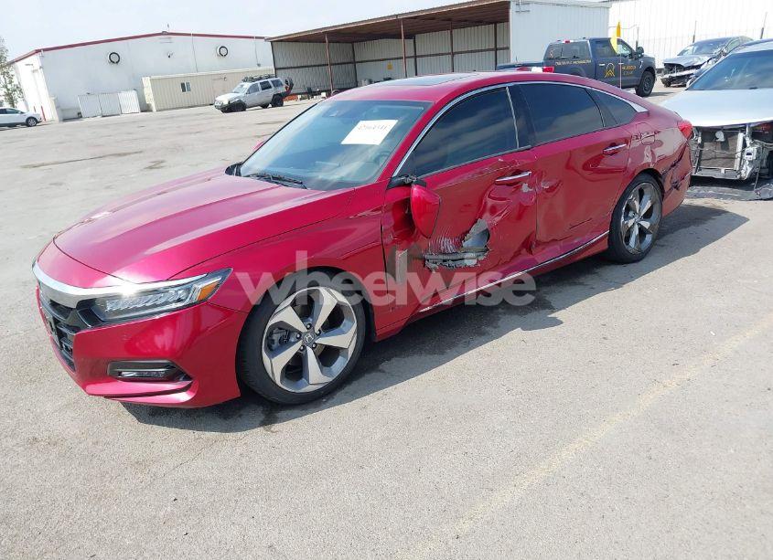 Photo 2 of 2018 Honda Accord TOURING (VIN 1HGCV1F95JA006562)
