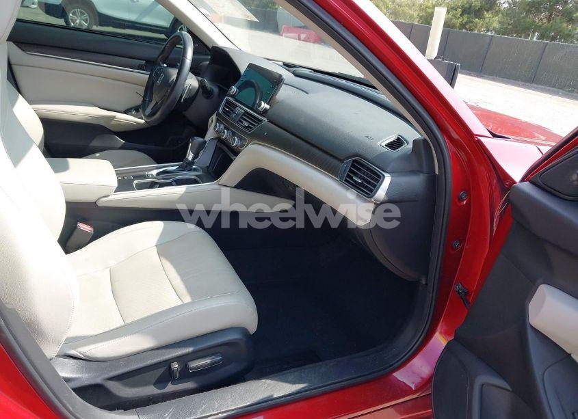 Photo 5 of 2018 Honda Accord TOURING (VIN 1HGCV1F95JA006562)