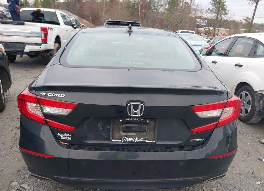 Photo 16 of 2018 Honda Accord TOURING (VIN 1HGCV1F96JA109019)