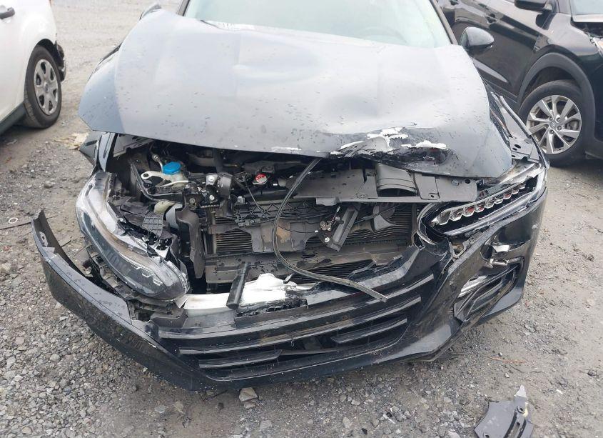 Photo 6 of 2018 Honda Accord TOURING (VIN 1HGCV1F96JA109019)