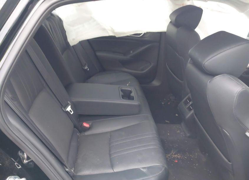 Photo 8 of 2018 Honda Accord TOURING (VIN 1HGCV1F96JA109019)