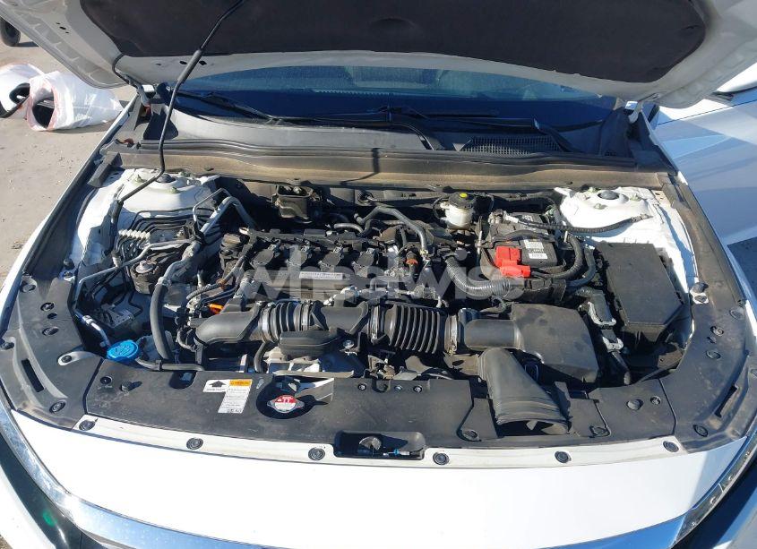 Photo 10 of 2018 Honda Accord TOURING (VIN 1HGCV1F96JA144076)