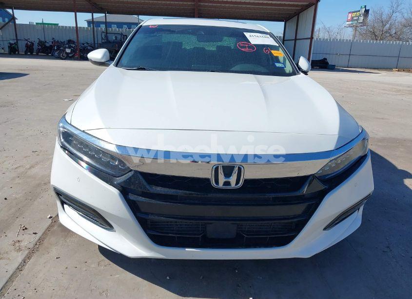 Photo 12 of 2018 Honda Accord TOURING (VIN 1HGCV1F96JA144076)