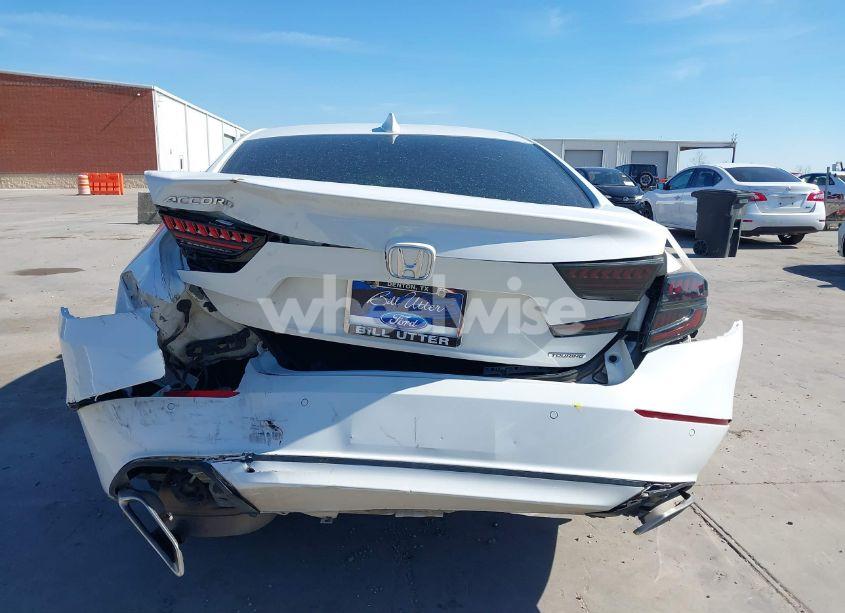 Photo 16 of 2018 Honda Accord TOURING (VIN 1HGCV1F96JA144076)